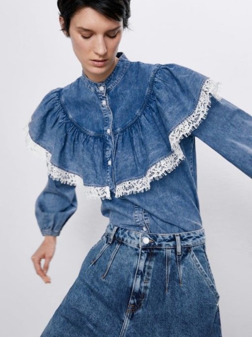 Zara Blue Denim Ruffle Lace Blouse
Sz M